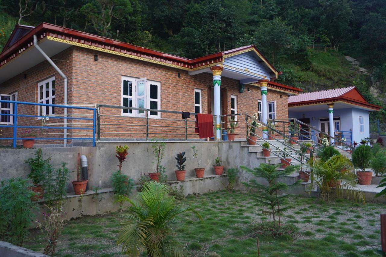 Lamjung Villa Bartar Exterior photo